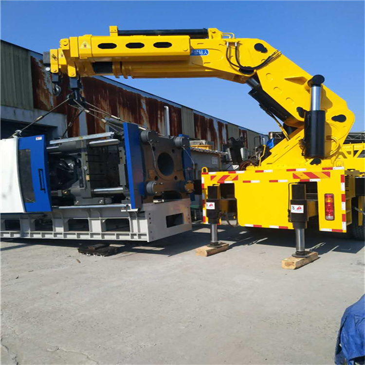 顺庆 大吨位折臂吊出租费用解析：一小时租赁多少钱