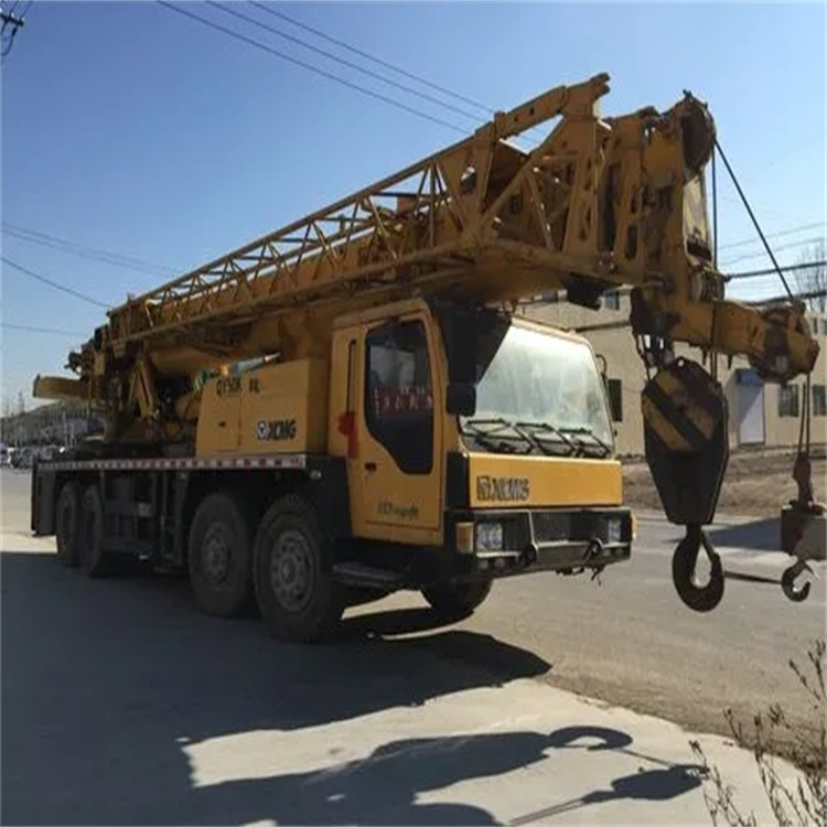 顺庆哪里有专业吊车出租